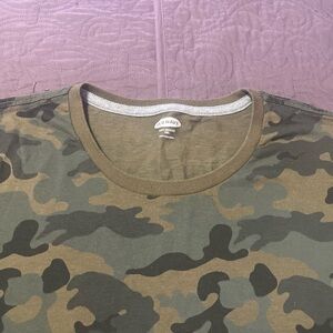 Old Navy Camouflage T-Shirt 2XL